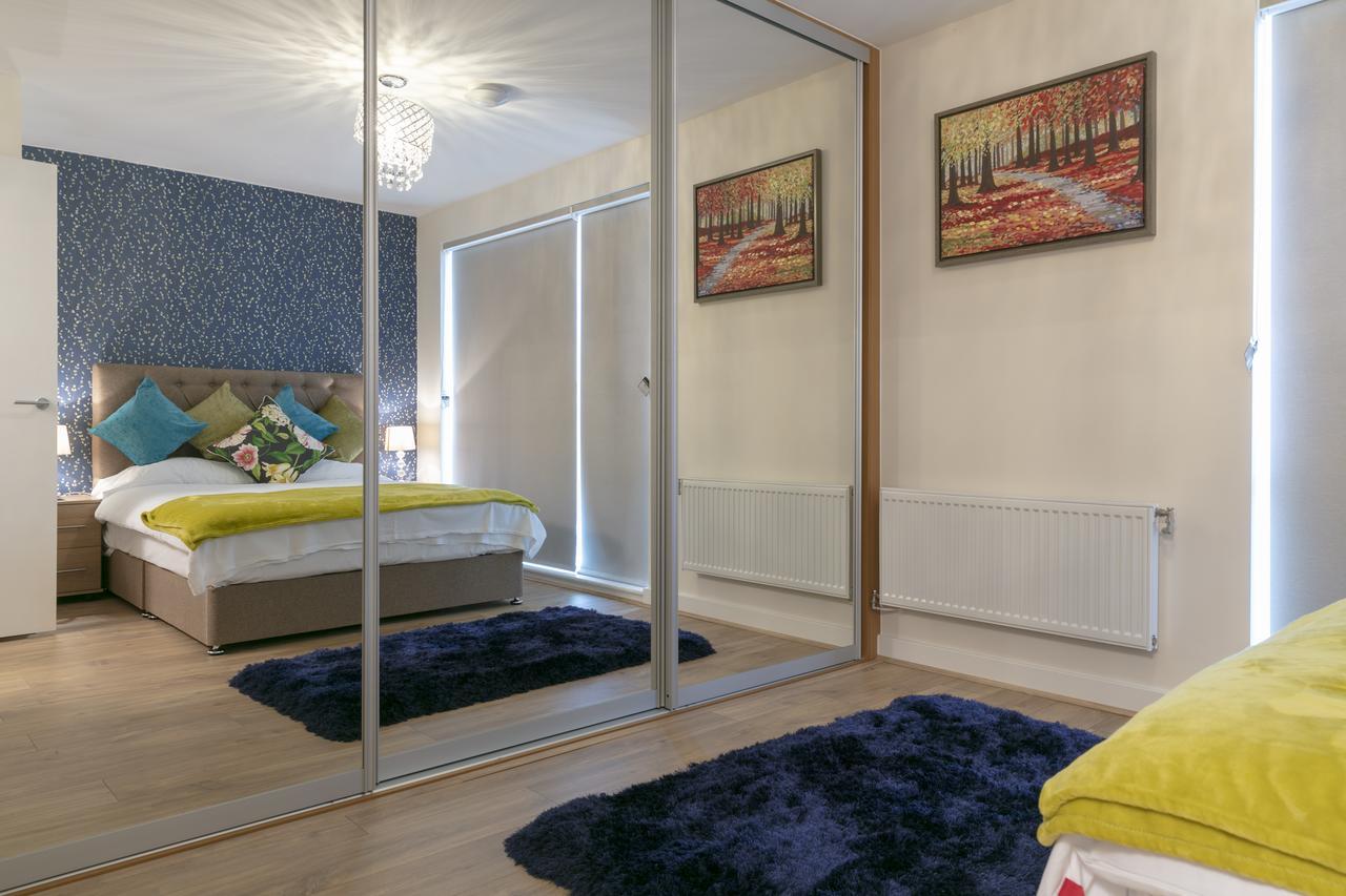 Modern & Exquisite Trumpington Townhouse With Parking & 5 Mins To Papworth Hospital CBG Esterno foto