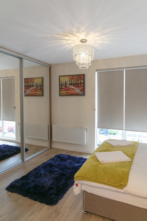 Modern & Exquisite Trumpington Townhouse With Parking & 5 Mins To Papworth Hospital CBG Esterno foto